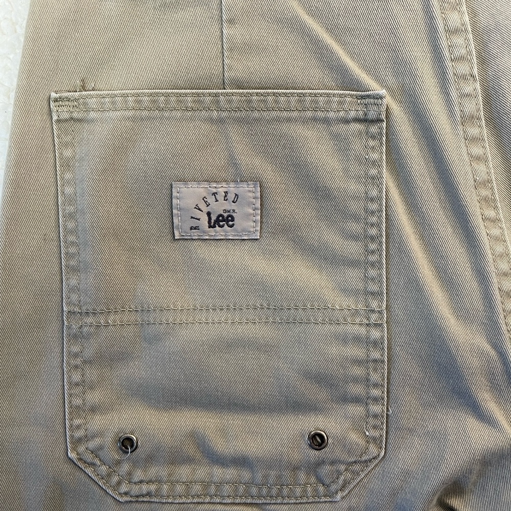 Lee Riveted Women's Cargo Utility Pants with Pockets Tan Size 8 - Picture 9 of 10